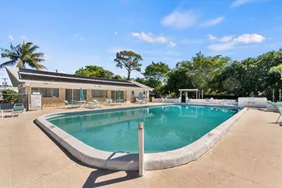 2004 Lake Osborne Drive #1, Lake Worth Beach, FL 33461 - Photo 24