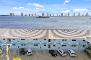 100 Wettaw Ln, North Palm Beach, FL 33408 - Photo 2