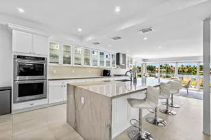 7150 W Lake Dr, Lake Clarke Shores, FL 33406 - Photo 14