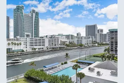 600 Parkview Drive #718, Hallandale Beach, FL 33009 - Photo 4