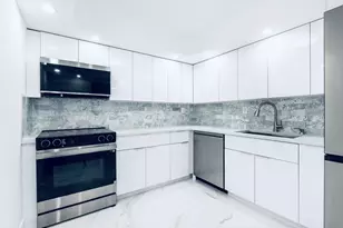 600 Parkview Dr, Hallandale Beach, FL 33009 - Photo 16