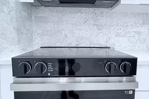 600 Parkview Dr, Hallandale Beach, FL 33009 - Photo 22