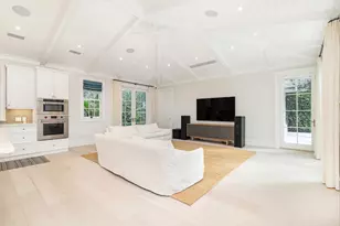 216 Sandpiper Dr, Palm Beach, FL 33480 - Photo 10