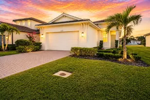 129 SE Strada Cervaro, Port Saint Lucie, FL 34952 - Photo 2