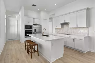 129 SE Strada Cervaro, Port Saint Lucie, FL 34952 - Photo 4