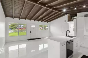 1530 NW 18th Ct, Fort Lauderdale, FL 33311 - Photo 12