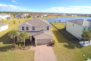 7487 NW Deysbrook Ln, Port Saint Lucie, FL 34987 - Photo 2