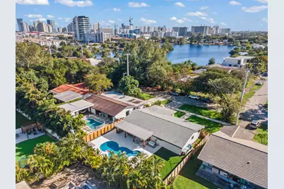 2451 NE 199th Street, Miami, FL 33180 - Photo 2