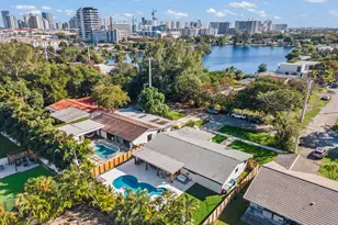 2451 NE 199th St, Miami, FL 33180 - Photo 2