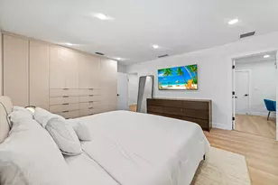 2451 NE 199th St, Miami, FL 33180 - Photo 28