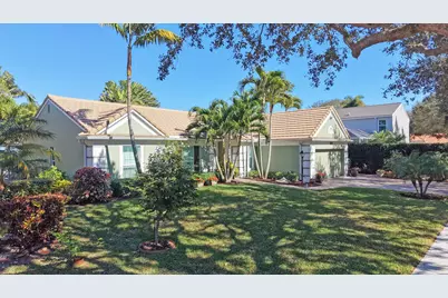 10299 Hunt Club Lane, Palm Beach Gardens, FL 33418 - Photo 2
