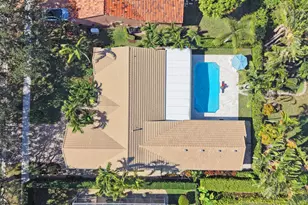 10299 Hunt Club Ln, Palm Beach Gardens, FL 33418 - Photo 46