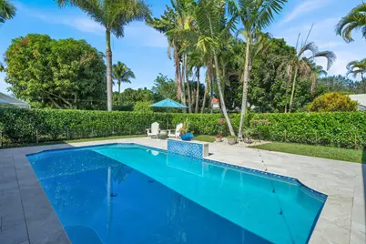 10299 Hunt Club Lane, Palm Beach Gardens, FL 33418 - Photo 8