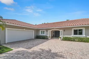 10539 Pine Tree Terrace, Boynton Beach, FL 33436 - Photo 4