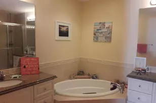 37 Harbour Isle Dr E, Fort Pierce, FL 34949 - Photo 4