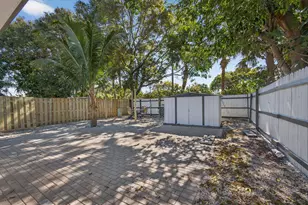 3900 Kenas St, West Palm Beach, FL 33403 - Photo 48