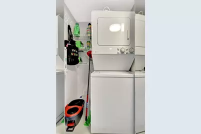 3951 Via Poinciana #415, Lake Worth, FL 33467 - Photo 22