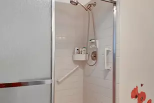 3951 Via Poinciana, Lake Worth, FL 33467 - Photo 18