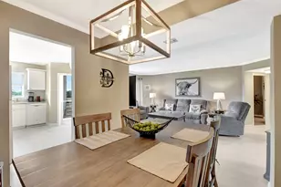 3951 Via Poinciana, Lake Worth, FL 33467 - Photo 2