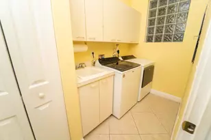 8601 Via Grande E, Wellington, FL 33411 - Photo 10