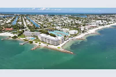 1133 W Ocean Drive #17, Key Colony Beach, FL 33050 - Photo 4