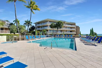 1133 W Ocean Drive #17, Key Colony Beach, FL 33050 - Photo 38
