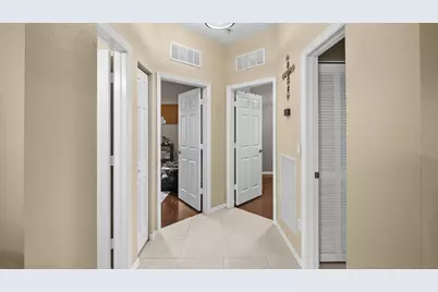 222 SW Manatee Springs Way, Port Saint Lucie, FL 34986 - Photo 4
