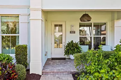 7037 Edison Place, Palm Beach Gardens, FL 33418 - Photo 4