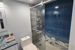 1105 Lake Shore Dr, Lake Park, FL 33403 - Photo 8