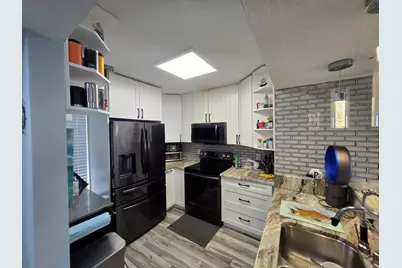 1105 Lake Shore Drive #102, Lake Park, FL 33403 - Photo 6