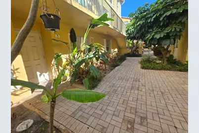 1105 Lake Shore Drive #102, West Palm Beach, FL 33403 - Photo 22