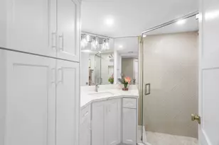 100 SE 5th Ave, Boca Raton, FL 33432 - Photo 20