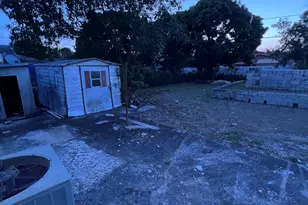 911 S B St, Lake Worth Beach, FL 33460 - Photo 14
