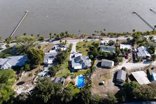 4751 S Indian River Dr, Fort Pierce, FL 34982 - Photo 6