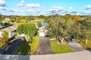 2566 Bedford Mews Dr, Wellington, FL 33414 - Photo 42