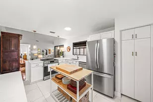 2566 Bedford Mews Dr, Wellington, FL 33414 - Photo 12