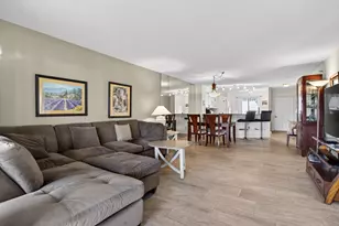 2240 N Cypress Bend Dr, Pompano Beach, FL 33069 - Photo 12