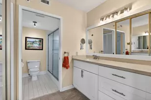 2240 N Cypress Bend Dr, Pompano Beach, FL 33069 - Photo 16