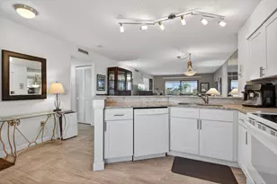 2240 N Cypress Bend Dr, Pompano Beach, FL 33069 - Photo 6