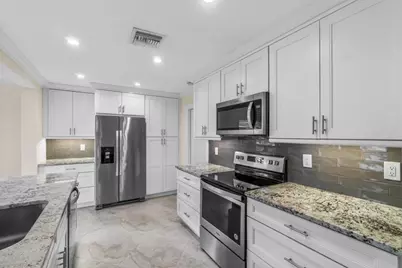 2096 SW 13th Terrace, Boynton Beach, FL 33426 - Photo 4