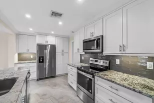 2096 SW 13th Terrace, Boynton Beach, FL 33426 - Photo 4