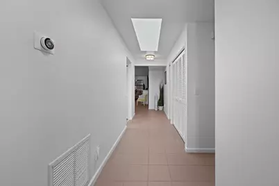 2 Ridge Pointe Drive #A, Boynton Beach, FL 33435 - Photo 8