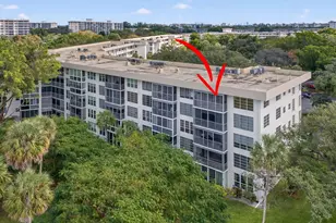 3960 Oaks Clubhouse Dr, Pompano Beach, FL 33069 - Photo 4