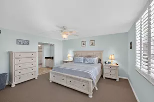 801 Lake Shore Dr, Lake Park, FL 33403 - Photo 10