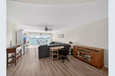 801 Lake Shore Drive #405, Lake Park, FL 33403 - Photo 8