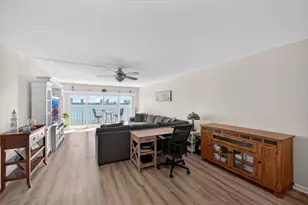 801 Lake Shore Dr, Lake Park, FL 33403 - Photo 8