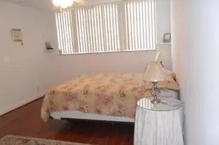 681 S Hollybrook Dr, Pembroke Pines, FL 33025 - Photo 12