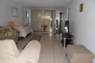 681 S Hollybrook Dr, Pembroke Pines, FL 33025 - Photo 14