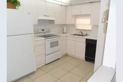 681 S Hollybrook Drive #105, Pembroke Pines, FL 33025 - Photo 4