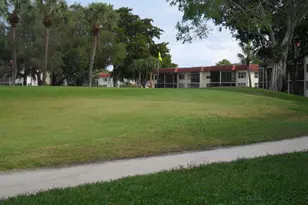 681 S Hollybrook Dr, Pembroke Pines, FL 33025 - Photo 34